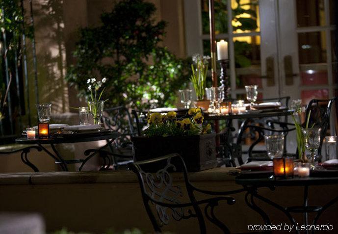 The Lindy Renaissance Charleston Hotel Exterior photo